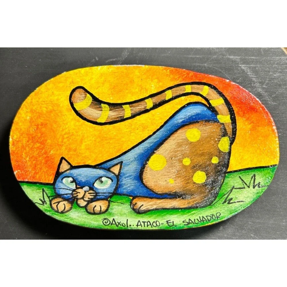 El Salvador Hand Painted Cat on Wood Folk Art 5 7/8